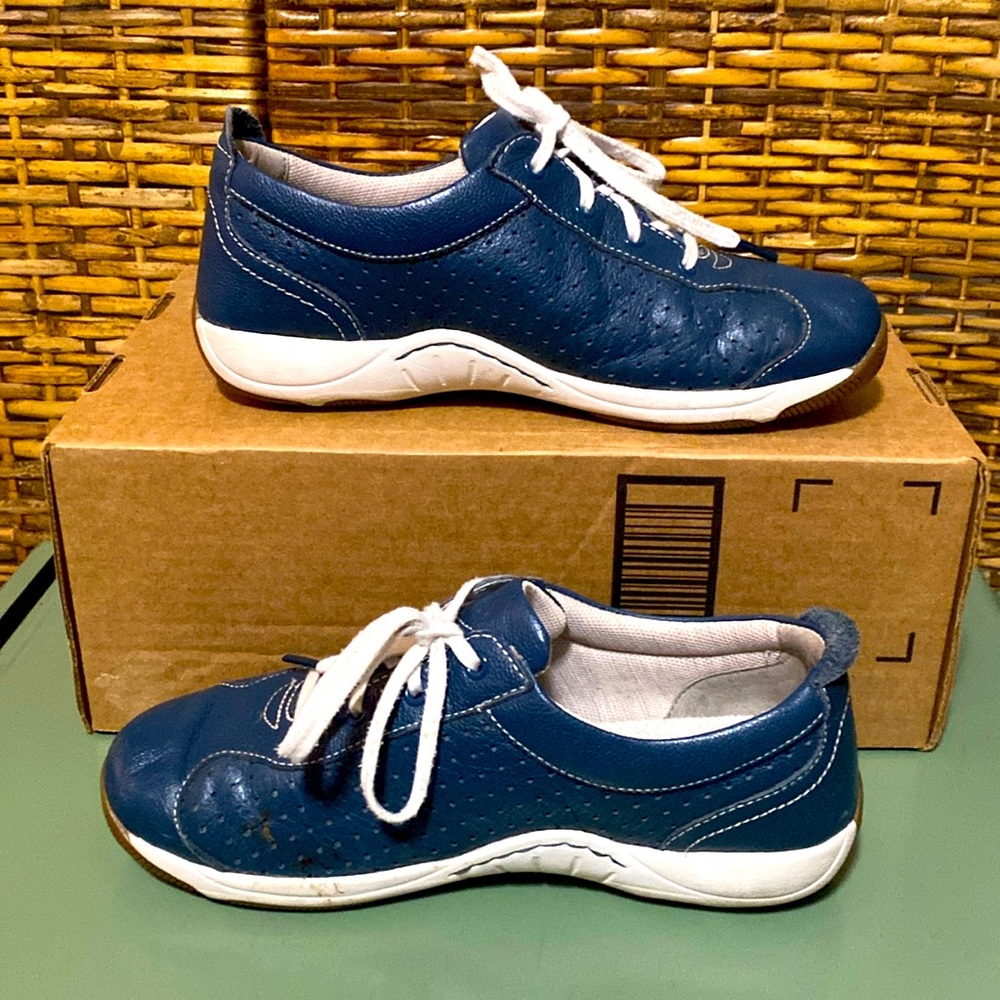 GUC DANSKO  Blue Leather Perforated Sneakers Lace Up Walking Shoes 38 7.5-8